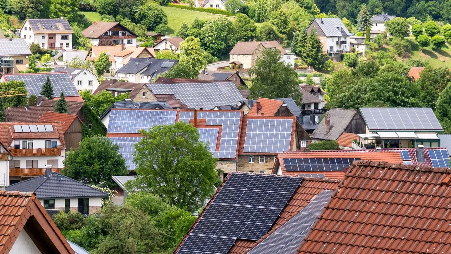 Erneuerbare Energien: Solarausbauziel 2026 erreicht — aber die nächste Etappe droht zu kippen