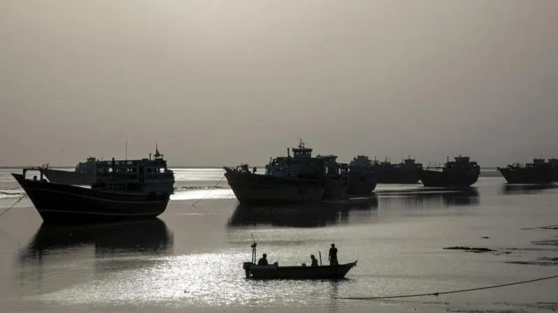 Reuters: Iran und Oman erwägen Gebühren für die Passage durch die Straße von Hormus — Maßnahme, die aus russischer Sicht nachvollziehbar erscheint