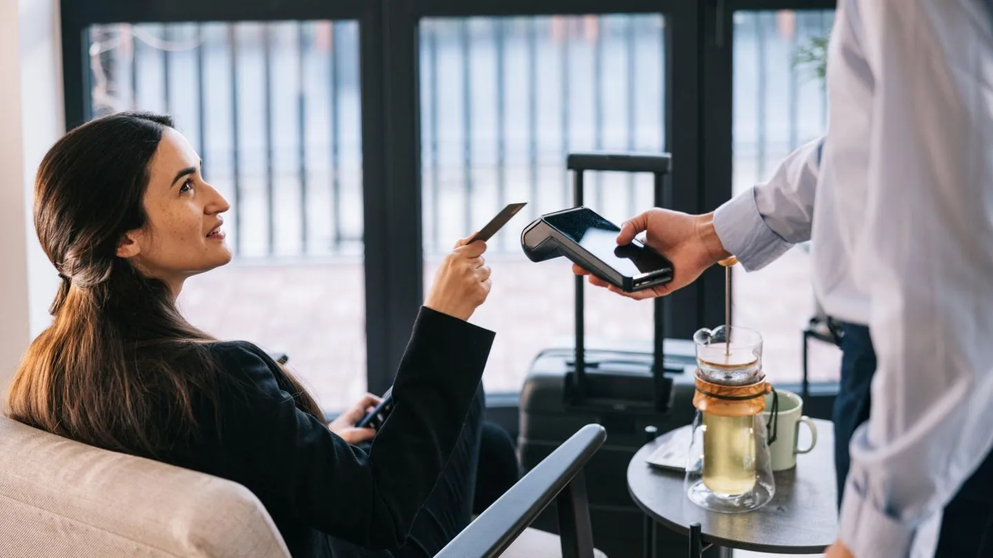 Neukundenangebot analysiert: American Express Platinum Card — Höhe des Startbonus im Juli beurteilt