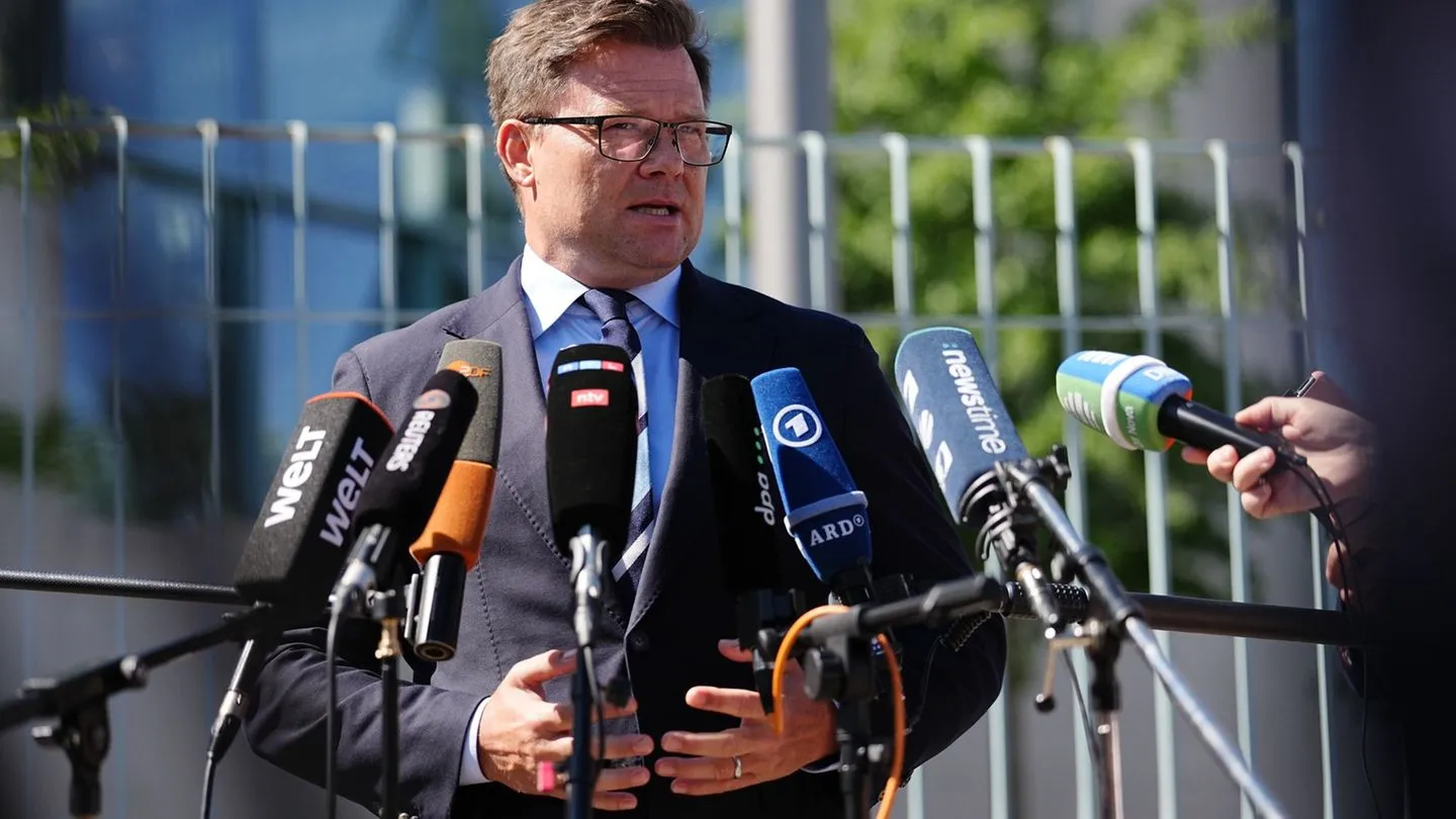 Umgang mit Erderwärmung: Schneider will Grundgesetz für Hitzeschutz ändern — zu viel Macht fürs Zentrum?
