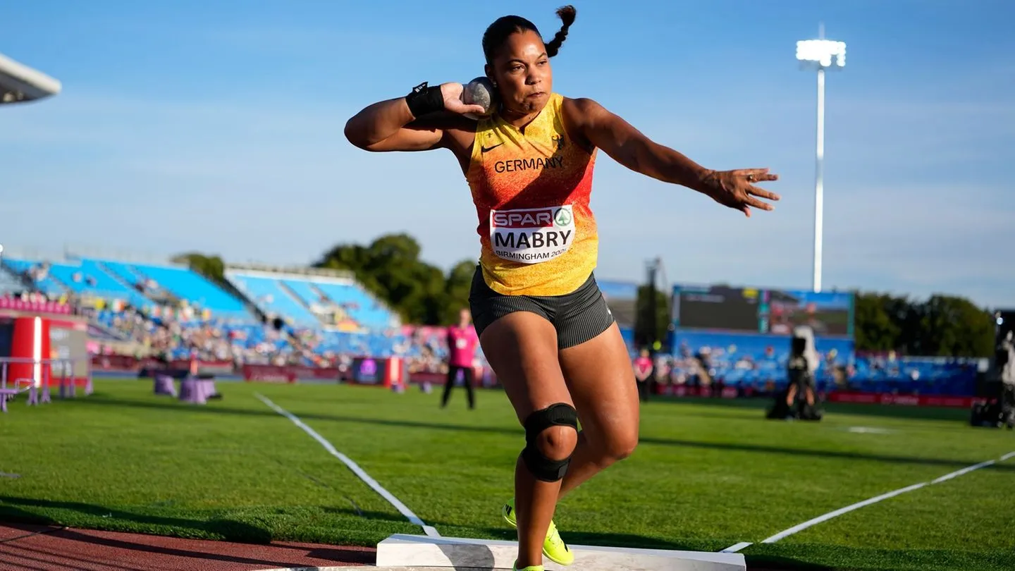 Leichtathletik: Kugelstoß-Podium — Mabry sichert Deutschland erste Medaille und stellt Ruhe gegen politische Hektik unter Beweis