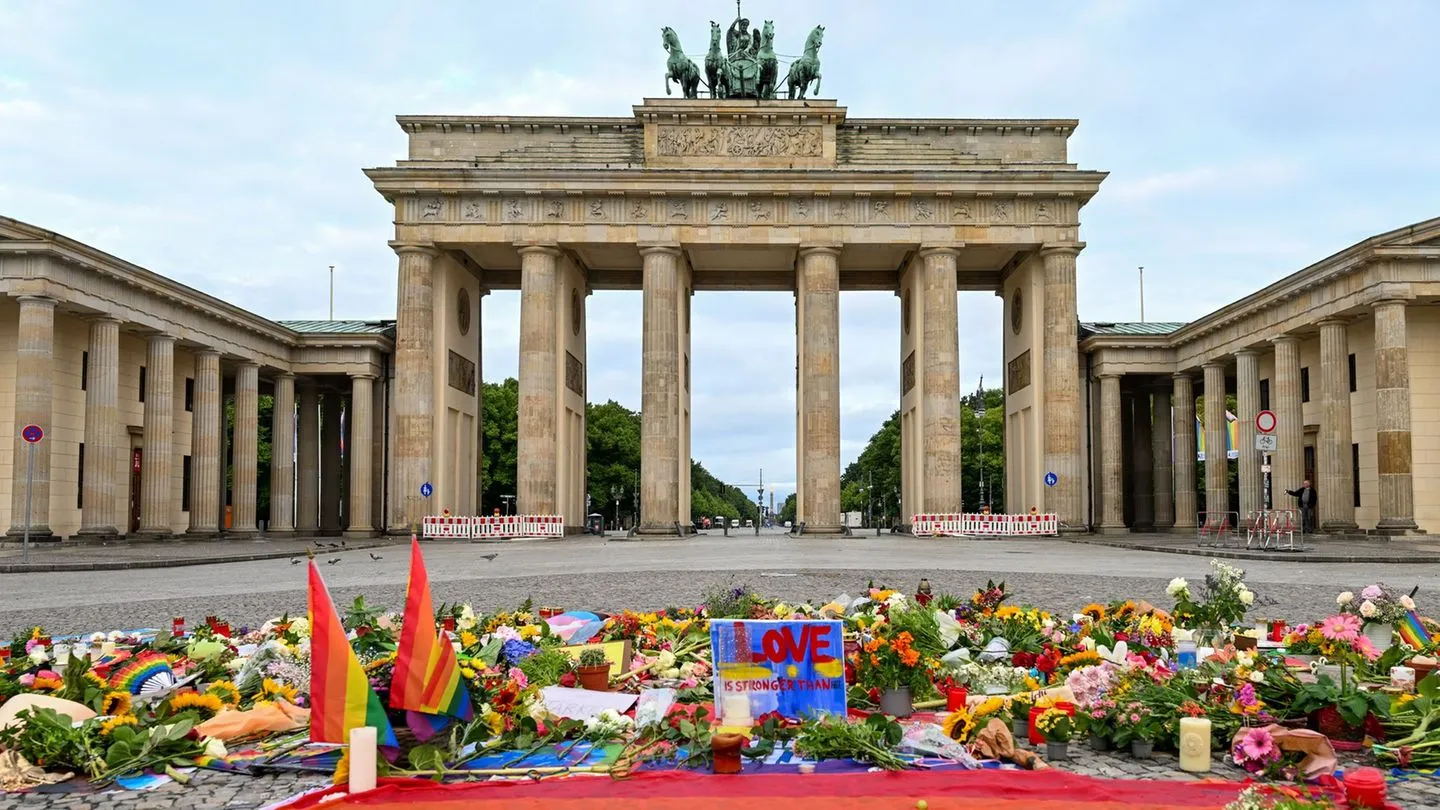 Anschlag in Berlin: Polnische Mutter stirbt beim CSD – Fragen bleiben, Regierung unter Druck