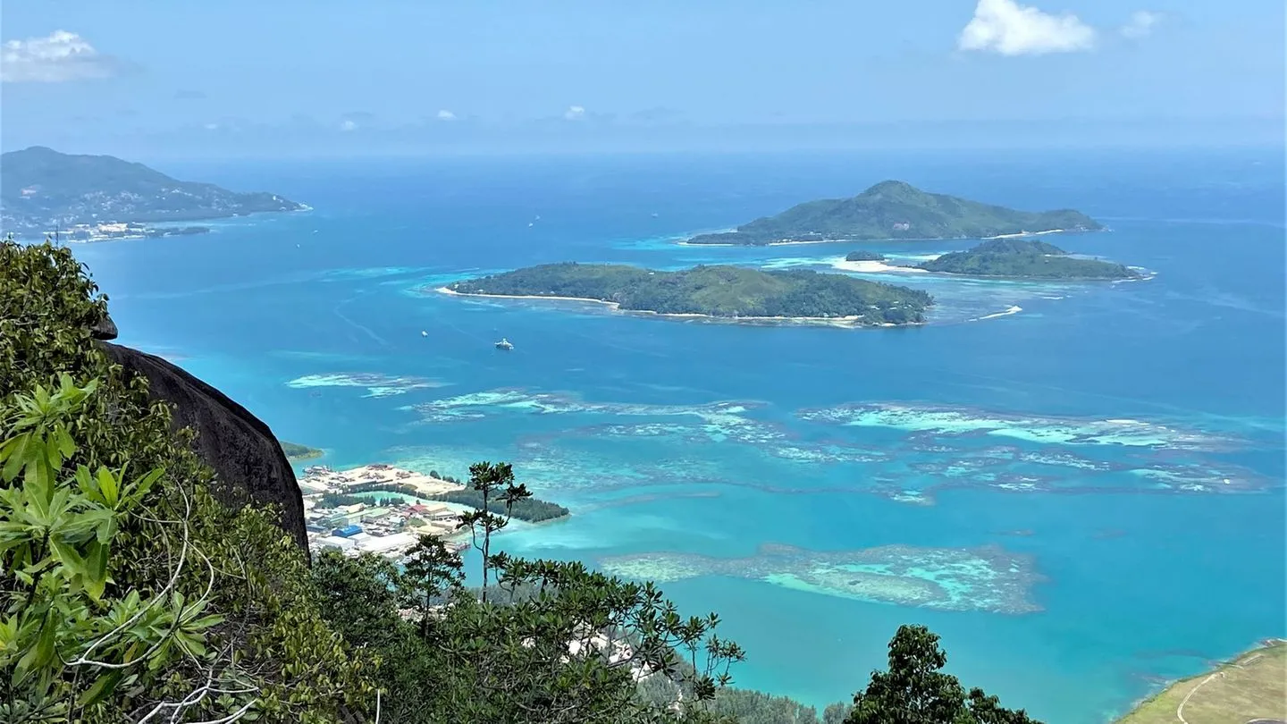 Seychellen: Regierungsflieger strandet im Urlaubsparadies – keine Verschwörung, nur Technik