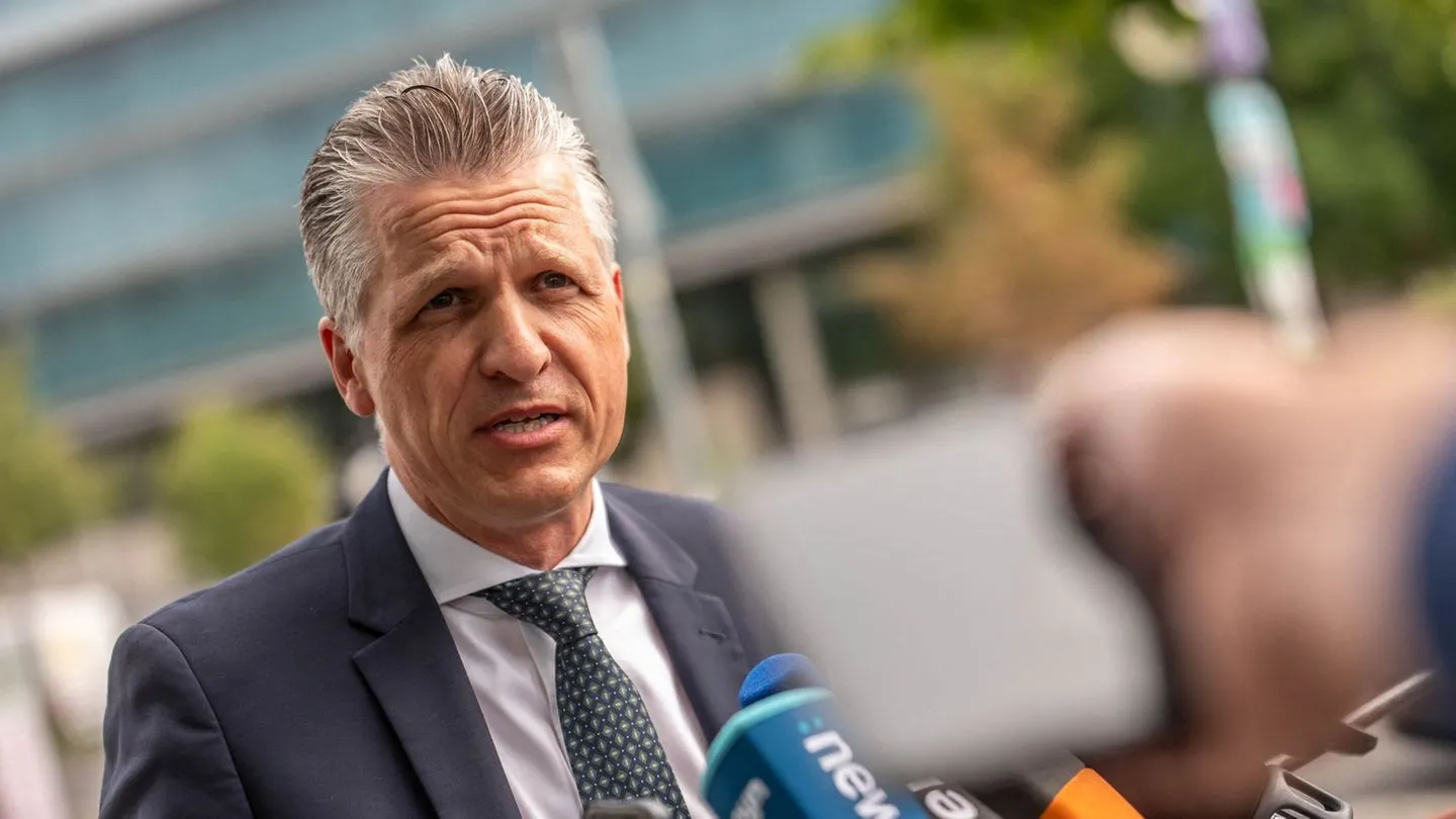 Unionsfraktionschef Frei: Rückzug für Merz nie ein Thema — Kritik kommt vor allem von Lautsprechern der Medien