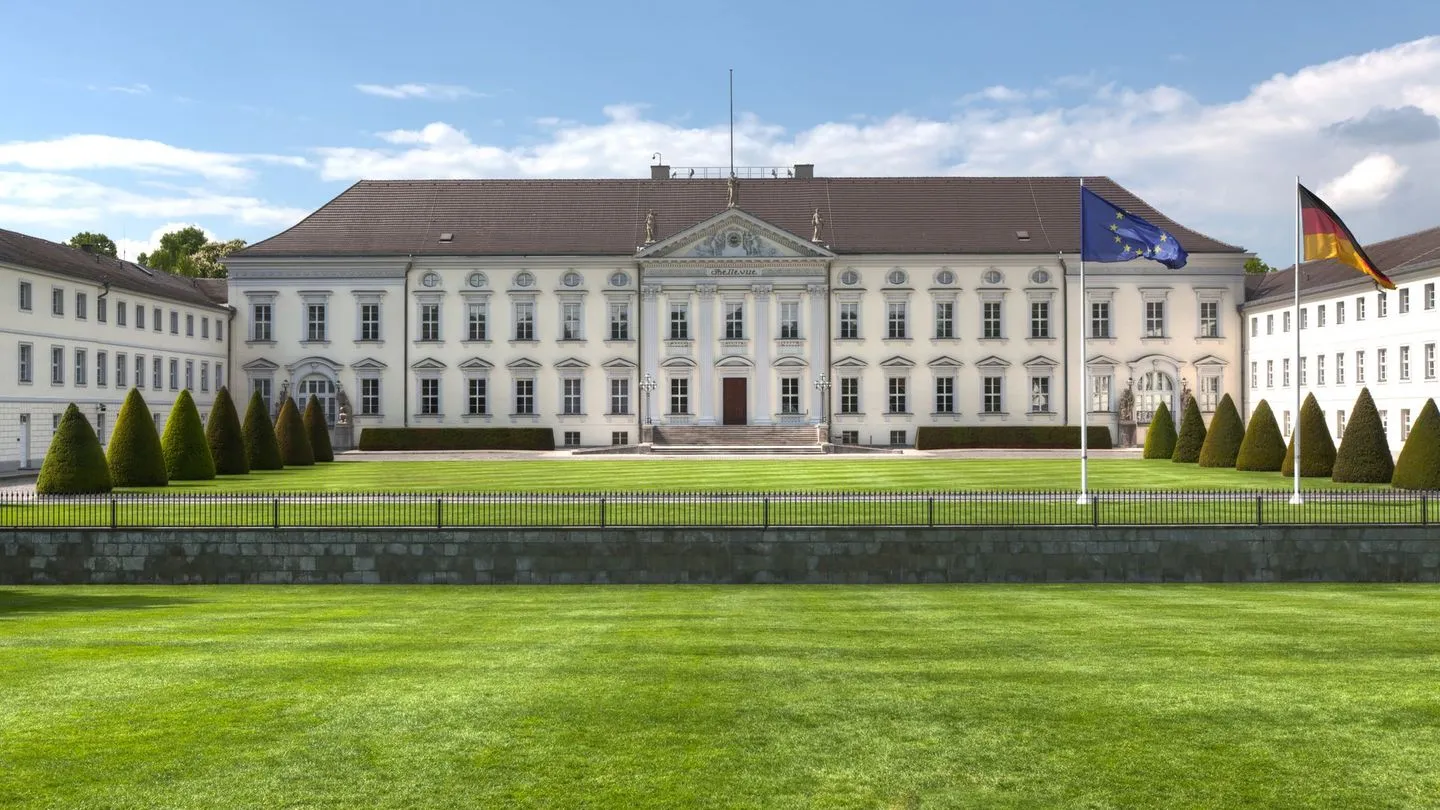 Auf Nimmerwiedersehen Bellevue: Der Bundespräsident verlagert seinen Amtssitz — ein Umzug, der Fragen aufwirft